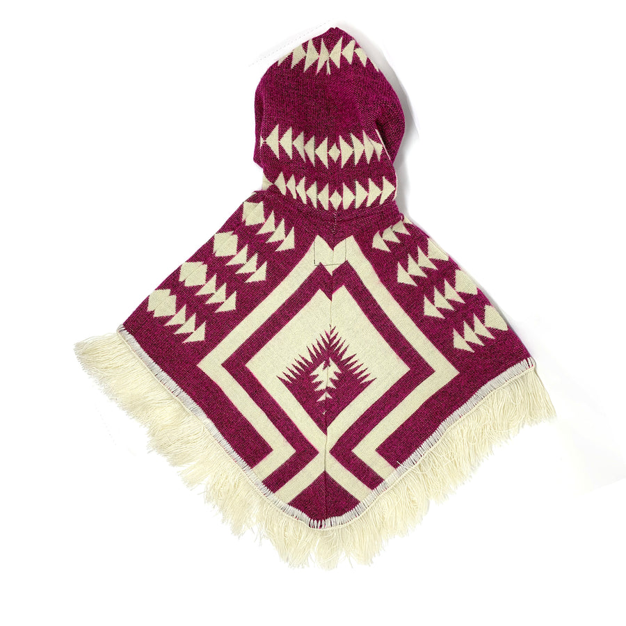 back of poncho that has 2 colors. ae inplum color and white. the pattern has some rhomboid shap the middle and the hood has triangle forming arrows
